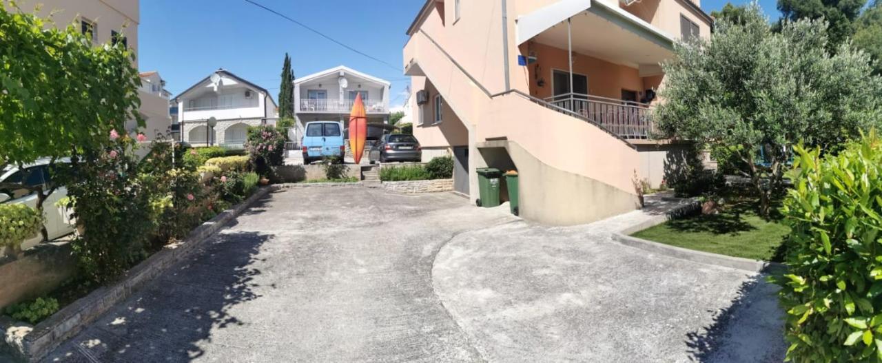 Near By Everything Vodice Exterior photo